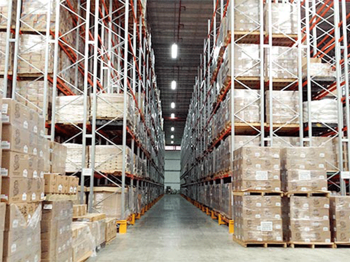 Heavy duty double deep pallet racking system for warehouse